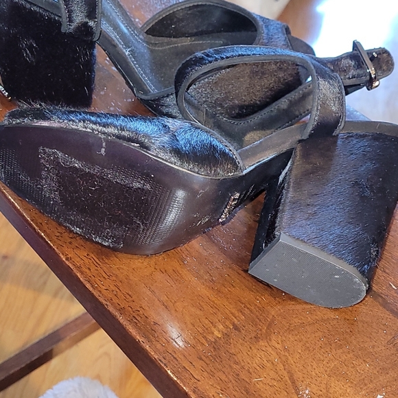 9 SCHUTZ sean vino Black Pony Hair Heels - Picture 6 of 7